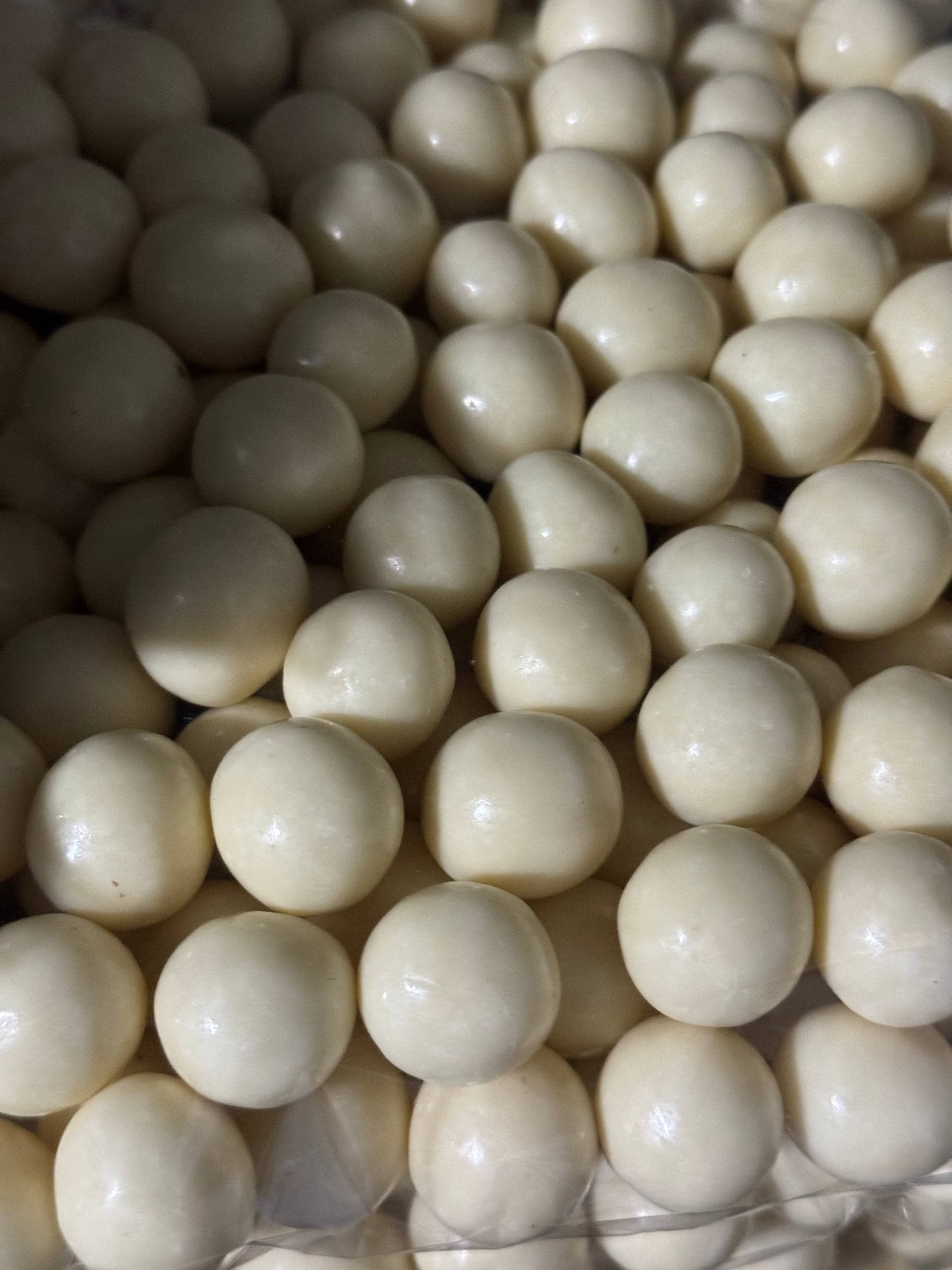 Фундук в белом шоколаде 2