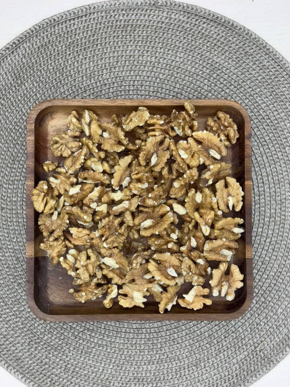 Орех грецкий 1